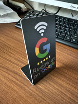 Placa NFC acrílica de reseñas · de pie o adhesiva